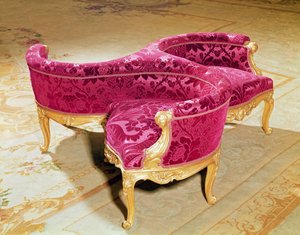 Napoleon III milostné sedadlo (dřevo a samet)