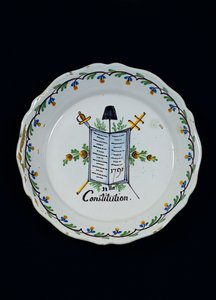 Deska zdobená Knihou Ústavy, spojenou se třemi řády, 1791 (keramika) od French School