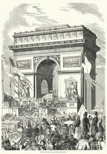 Průvod procházející před francouzskou prozatímní vládou u Arc de Triomphe v Paříži od French School