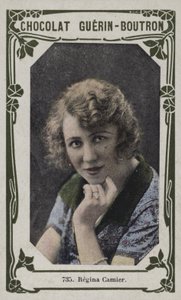 Regina Camier (barevná fotografie) od French School
