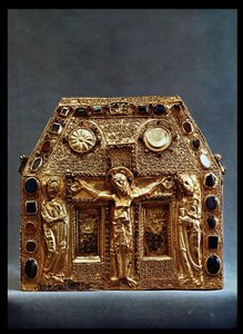 Relikviář Pepina I. (803-38) krále Akvitánie (dřevo obložené zlatem vykládané drahými kameny)