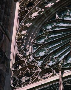 Detail růžového okna od French School