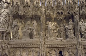 Scéna chóru katedrály Chartres: vlevo: zjevení Krista jeho matce, vpravo: Nanebevstoupení od French School