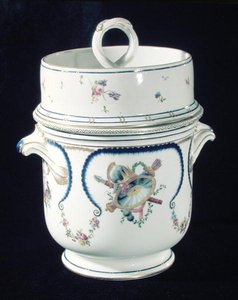 Chladič Sevres, 1762 (fajáns) od French School