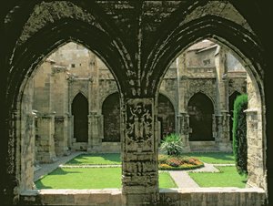 Klášterní zahrada, pohled z jedné z galerií, 1272-1340 od French School