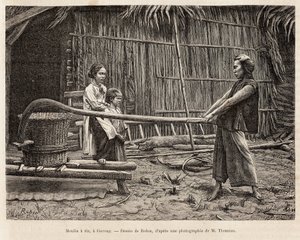 Mlýn rýže, před farmářským domem v Gocongu, rytina podle kresby od Robina ilustrující cestu do Cochinchine, od doktora Morice, v roce 1872, publikovaná v „“Le tour du monde“““ 1875, editoval Edouard Charton, Edice Hachette, Paříž. Selva od French School