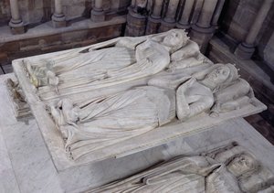 Hrobka Louise de France († 1407) vévoda z Orleans a jeho manželka Valentin Visconti († 1408) princezna z Milána, 1502-15 od French School