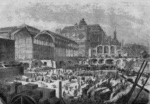 Proměny Paříže za Druhého císařství, Haussmannovská Paříž: pohled na nový pavilon Centrálních sálů od French School