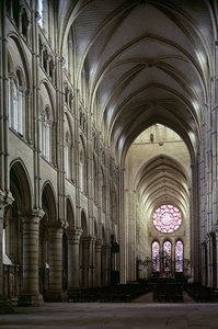 Pohled na hlavní loď při pohledu na východ, dokončena v c.1230 od French School