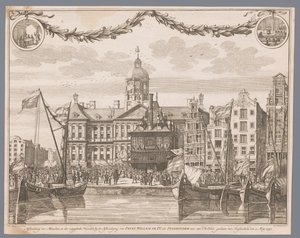 Dav na náměstí Dam v Amsterdamu oslavuje prohlášení Willema IV. jako stadtholdera Znázornění lidí a vlajek vystřelených při prohlášení prince Viléma IV. za stadtholdera atd. Holandska, provedené až do Amsterdamu dne 2. května 1747 (název na o od G.J. Marstaller