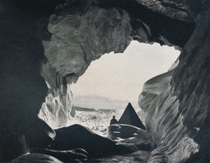 Tábor v jeskyni pod Penelope Point, 1912, 1913