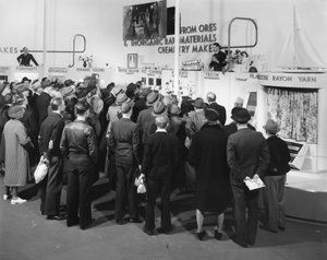 Demonstrace produktů, New York Worlds Fair, 1939 od Gabriel Moulin