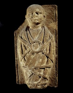Art Gallo Romain: ex-voto představující zavinuté dítě. Vápencová socha. Saint Germain En Laye, Muzeum starožitností od Gallo Roman Gallo Roman