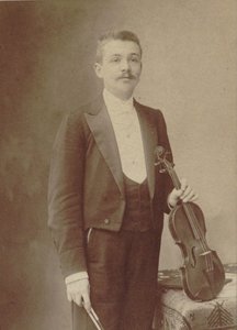 Portrét houslisty a skladatele Henriho Marteaua 1874-1934. od Gaspard Félix Nadar