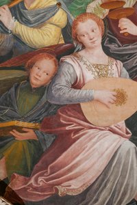 Detail Nanebevzetí Panny Marie, známého jako „Hudební sbor andělů“, Dóm transeptu, z roku 1534 (freska) od Gaudenzio Ferrari