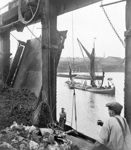 South Bank, Lambeth, Londýn, před rokem 1933 od George Davison Reid