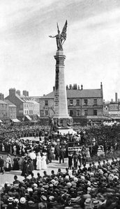 Odhalení válečného památníku Northumberland, 1908-1909. od George Frank