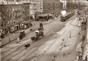 Jedenáctá Avenue a New York Central Railroad, Bain, George Grantham (1865-1944). Albuminová fotografie, c. 1911. Soukromá sbírka
