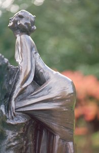 Wendy, detail ze sochy Petra Pana, 1912 (bronz) (detail)