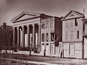 Hibernian Hall, Charleston, ca. 1864. od George N. Barnard