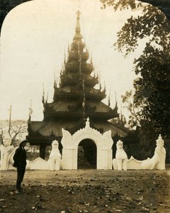 Barmská pagoda, Eden Gardens, Kalkata, c1909.