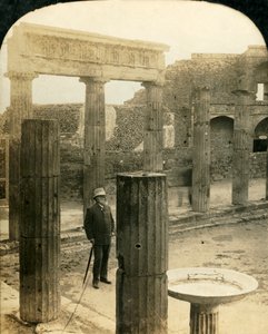 Trojúhelníkové fórum, Ruiny Pompejí, Itálie, c1909.