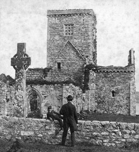 Ruiny katedrály a St Martins Cross, Iona, Argyll a Bute, Skotsko, konec 19. století.
