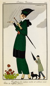 Tailleur de ratine verte et velours noir. Gilet de taffetas fraise. Žena v obleku na míru ze zeleného a černého hedvábí s jahodovou hedvábnou vestou. Osoba v trenčkotu s deštníkem a psem v pozadí. Kostýmy Parisiens. od Georges Barbier