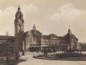 Wiesbaden, hlavní nádraží (čb fotografie) od German Photographer