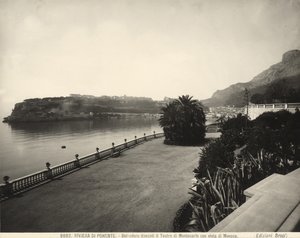 Vyhlídka před kasinem Montecarlo s výhledem na Monako