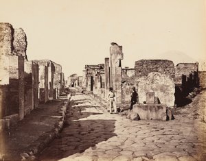 Strada di Sallustio, Pompeje (Ulice Sallustio, Pompeje),c. 1870 (foto) od Giorgio Sommer