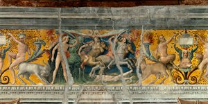 Apollo zabíjející šípy Niobides, syn Niobe Detail vlysu připisovaného Giovanni Marii Falconetto (1468-1534) 1520 kolem Mantovy, Palazzo d