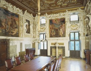 Hall of the Four Seasons od Giulio Mazzoni