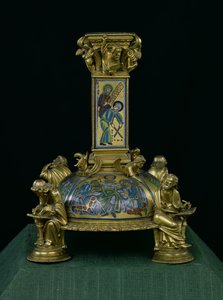 Podstavec kříže svatého Bertina z opatství Saint-Bertin, asi 1180 (zlacený bronz a šamotový smalt) (viz také 232624-25 a 232839)