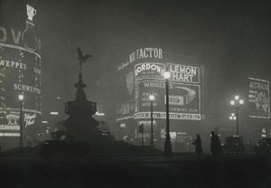 Piccadilly Circus 50. léta 20. století od Godfrey Macdominic