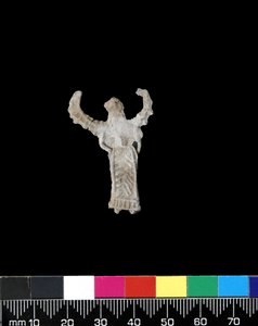Reliéfní ozdoba okřídlené bohyně (olovo) od Greek