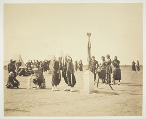 Vztyčená vlajka pluku Zouave, Camp de Châlons, 1857. od Gustave Le Gray