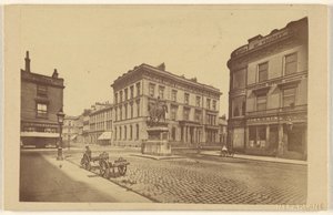 Socha královny a klubovna, Glasgow. od H. Macfarlane