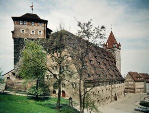 Pohled na Mauthalle, původně postavený jako sklad obilí v c.1500 od Hans Beheim