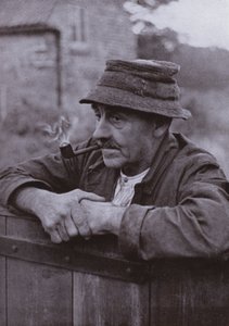 Tři kresby na starém vřesu (černobílá fotografie)