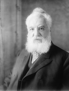Alexander Graham Bell (1847-1922), kolem roku 1918 (černobílá fotografie)