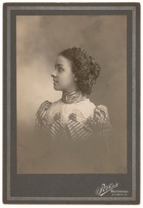 Grace Hughes,c. 1900 (foto) od Harry Lenfield Perkins