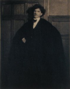 Portrét Alfreda Stieglitze (1864-1946) (černobílá fotografie)