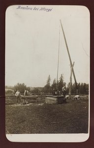 První světová válka: „Ukrajina v letech 1914-1916 během invaze německé armády. Studna (černobílá fotografie) od Heldenfriedhof Dsessentniki (attr. to)