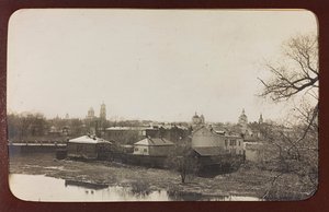 První světová válka: „Ukrajina v letech 1914-1916 během invaze německé armády. Pohled na Sumy (č/b foto) od Heldenfriedhof Dsessentniki (attr. to)