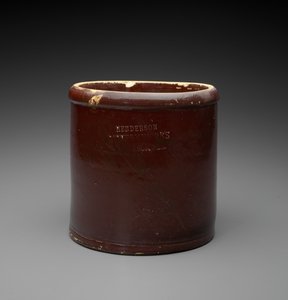 Dóza, cca 1890-1894 (glazovaná kamenina) od Henderson Pottery Works Henderson Pottery Works