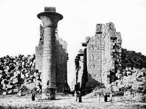 Sloup a ruiny, Núbie, Egypt, 1887
