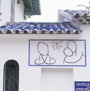 Pohled na vchod a střechu Růžencové kaple, Vence od Henri Matisse