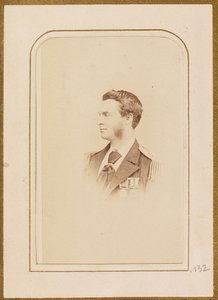 [Portrét muže ve vojenské uniformě] od Henry Maull and Co.