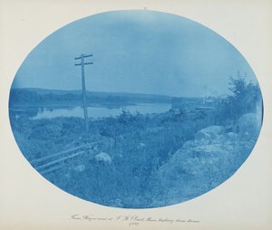 Z Wagon Road v S. St. Paul, Minnesota Při pohledu po proudu
